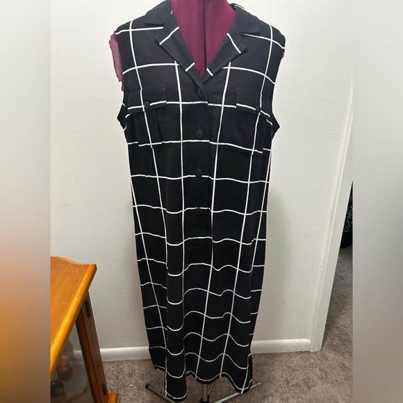 Linen Lenny LNY Dress - Picture 6 of 6